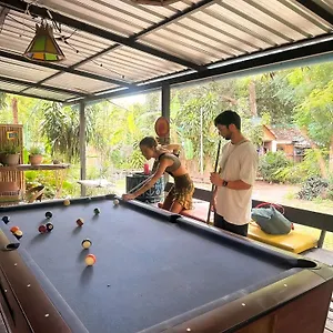 Hostal Moovinn Garden, Ko Tao